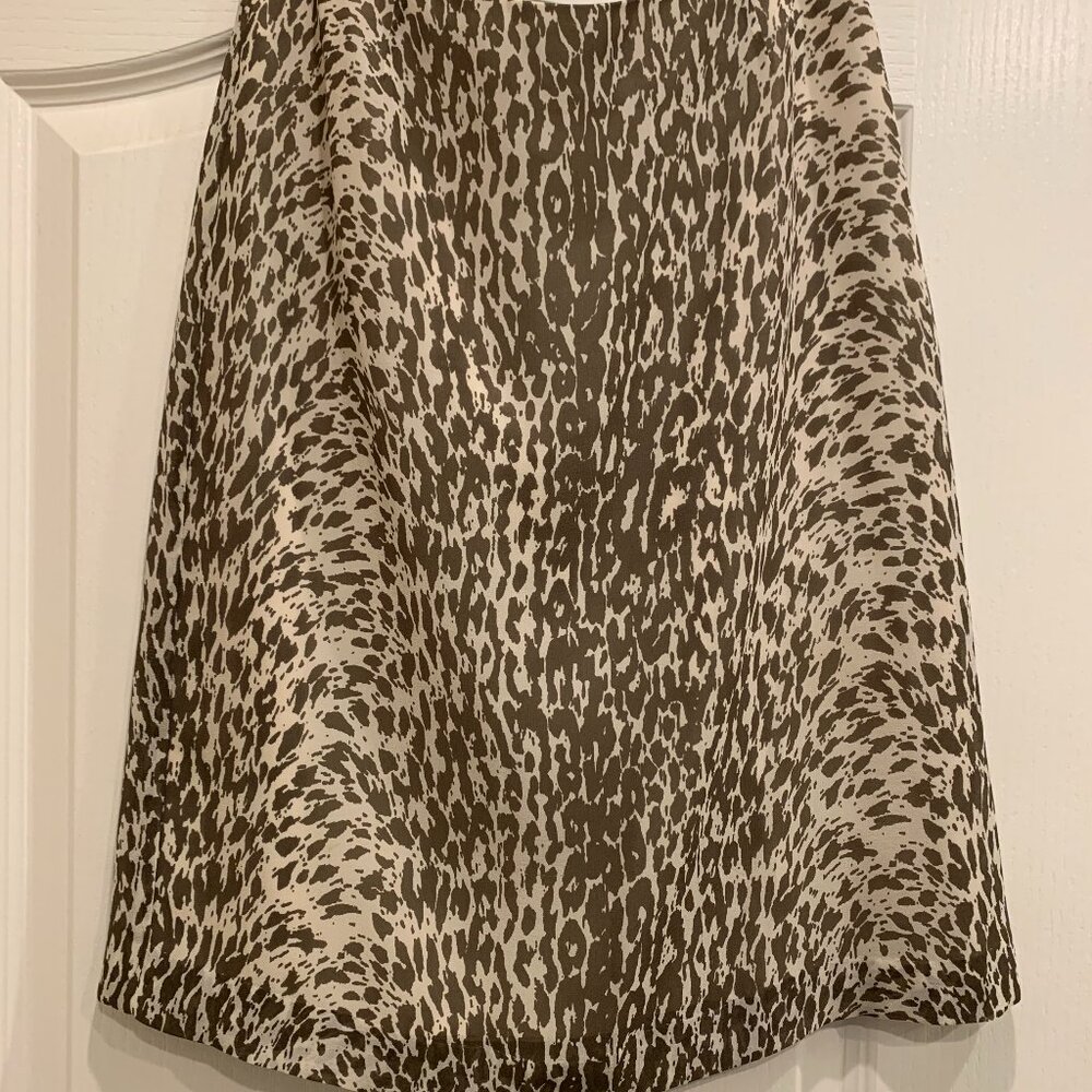 JCrew 100% Silk Skirt Sz 6 Excellent Condition Mid length with Cotton Lining